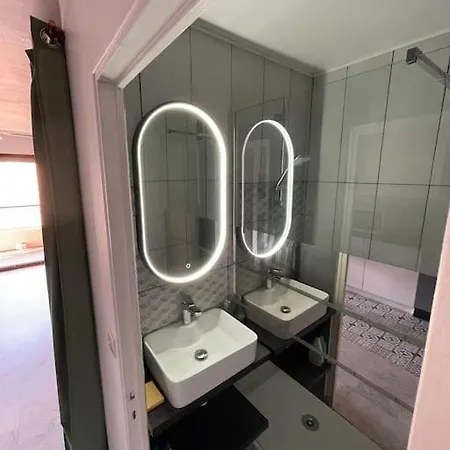 Studio 400m De La Mer 아파트